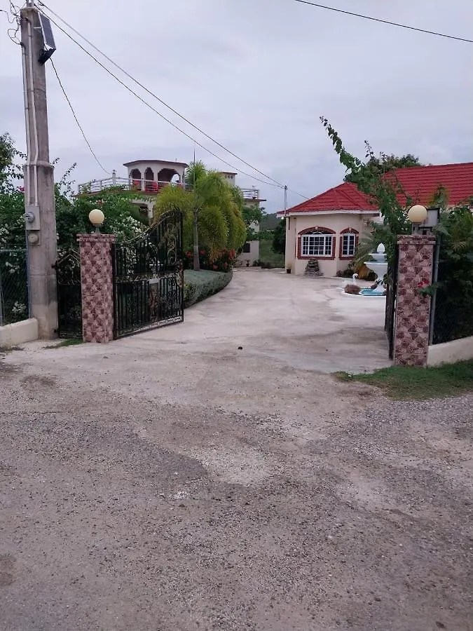 Eliwes Villa Treasure Beach Jamaica